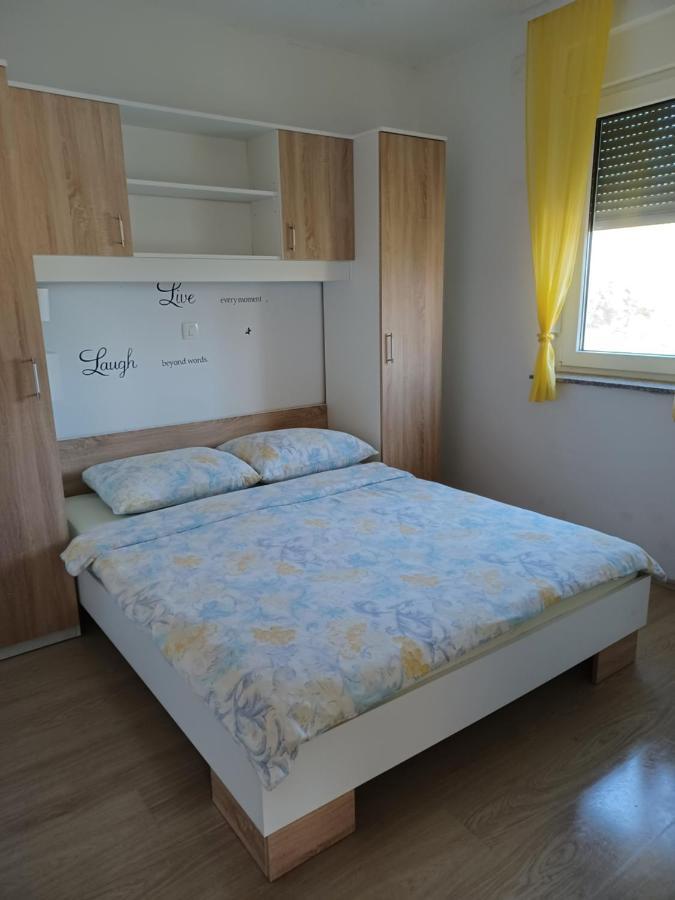 Apartmani Suncev Sjaj Rtina Bagian luar foto