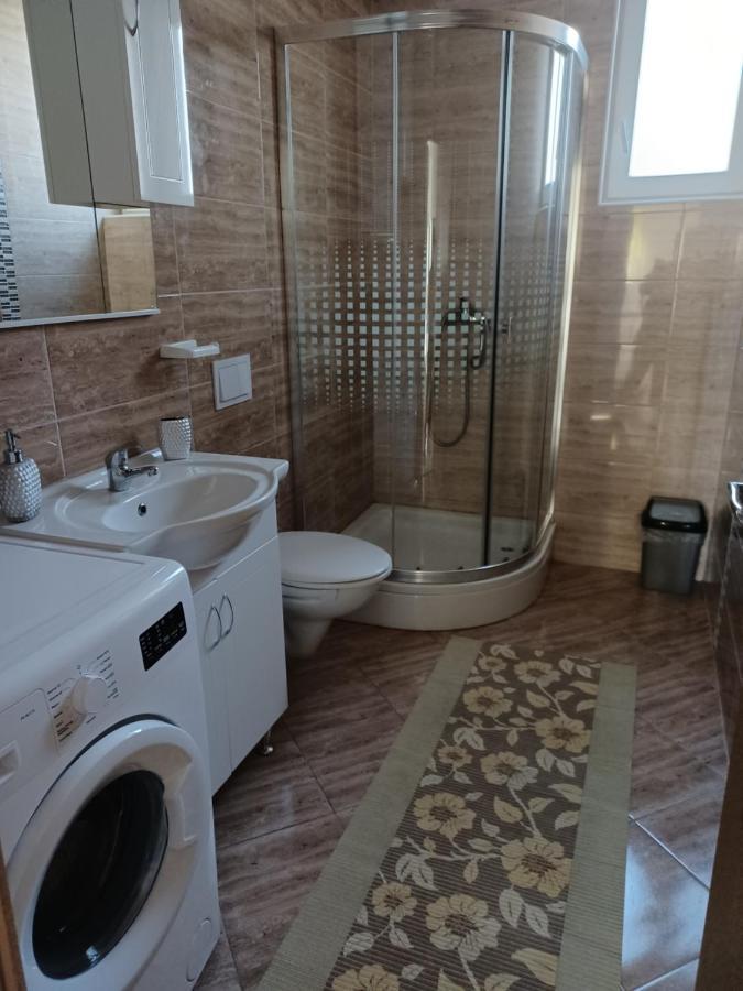 Apartmani Suncev Sjaj Rtina Bagian luar foto