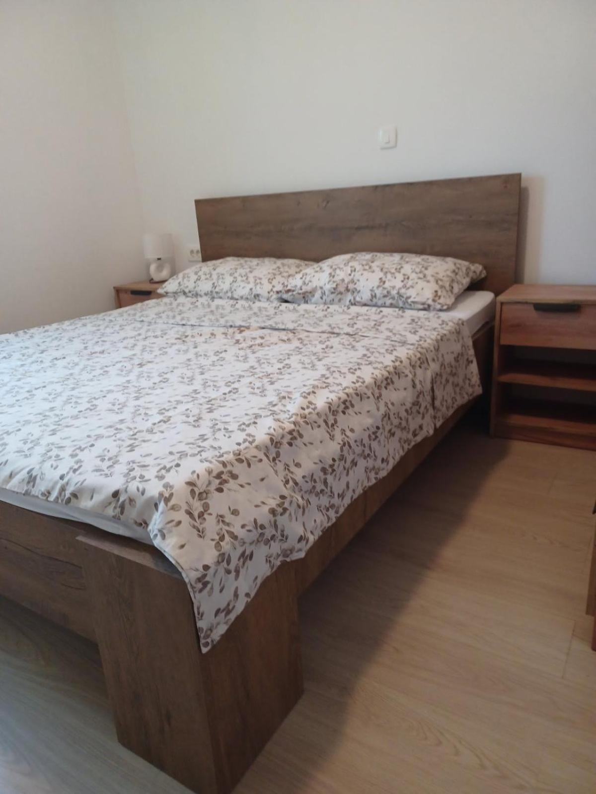 Apartmani Suncev Sjaj Rtina Bagian luar foto