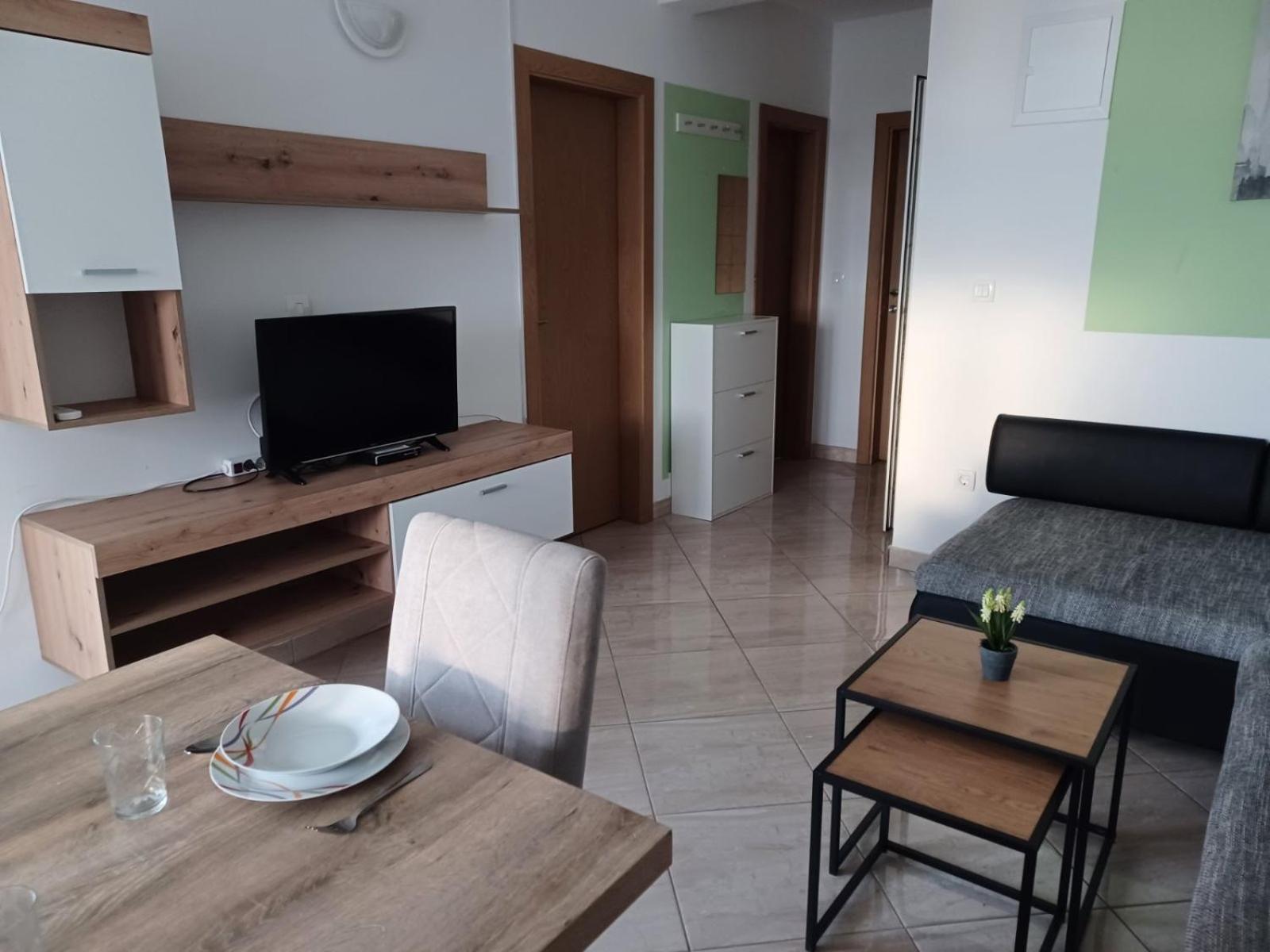 Apartmani Suncev Sjaj Rtina Bagian luar foto